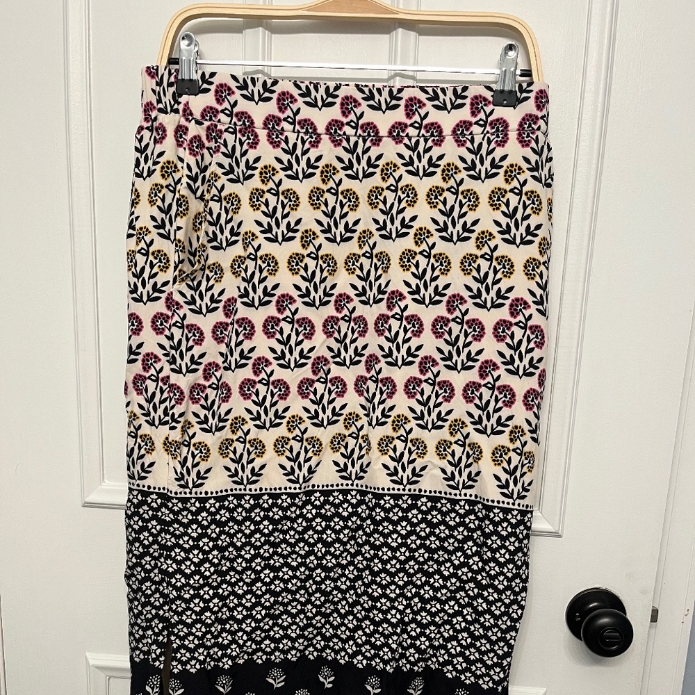 Ann Taylor LOFT Skirt Size M